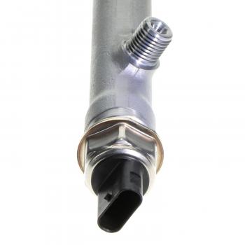 2017 GMC Sierra 3500 HD Fuel Injector Rail Right BWD IR13 image 1 of 4