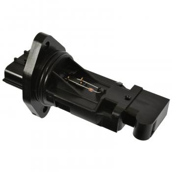 2004 Nissan Pathfinder Mass Air Flow Sensor BWD MA1231 image 1 of 3