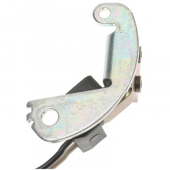 1984 Toyota Pickup Distributor Ignition Pickup BWD ME615 image 3 of 4