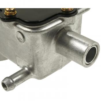 1987 Isuzu Trooper PCV Valve BWD PCV631 image 1 of 3