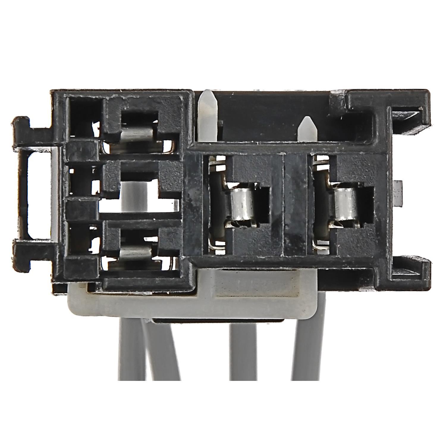 BWD PT1098 - HVAC Relay Connector BWD PT1098 A/C Compressor Clutch Relay Connector product image 3 of 4