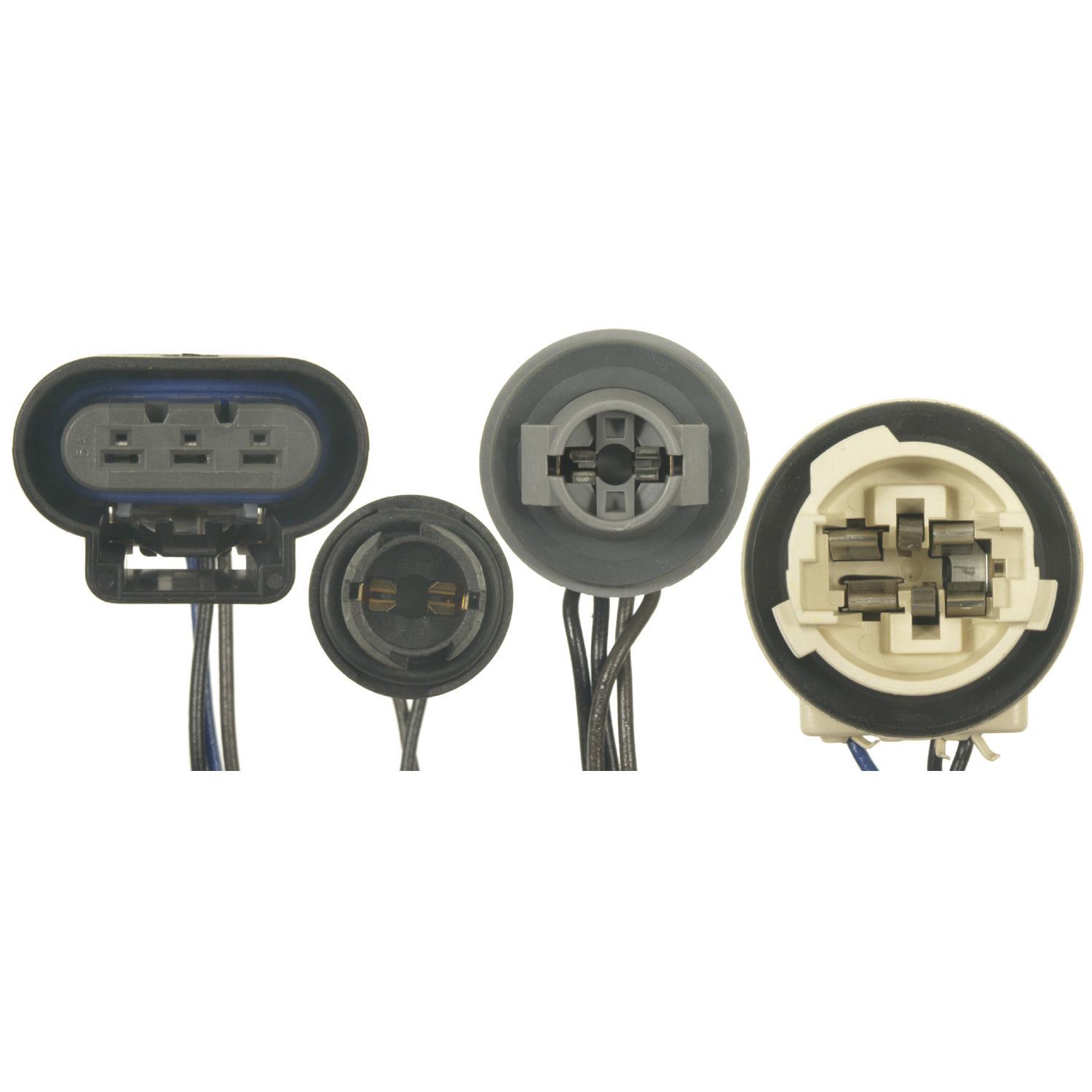 BWD PT1304 - Back Up Light Socket BWD PT1304 Back Up Light Socket product image 1 of 3
