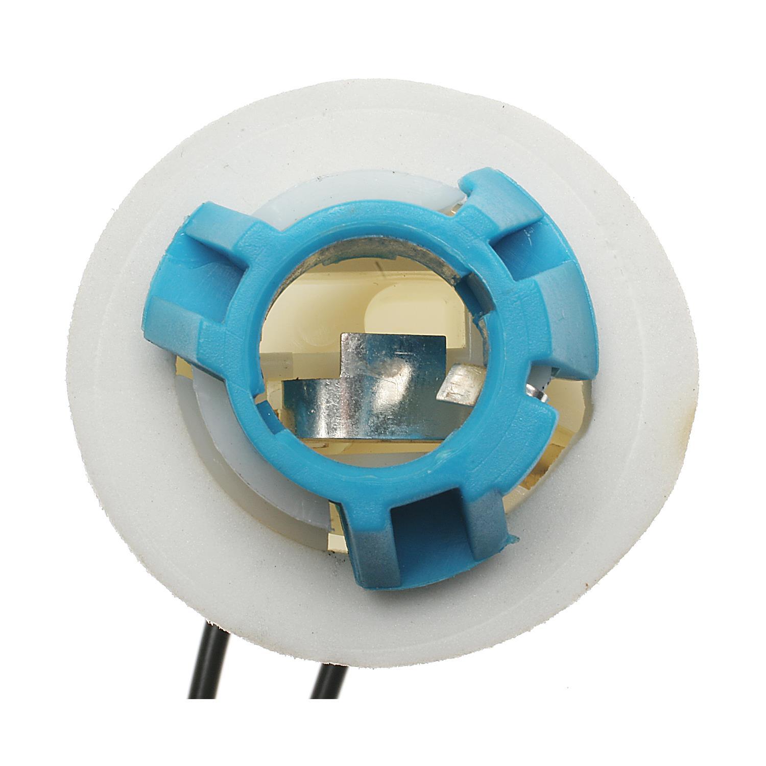 BWD PT136 - Tail Lamp Socket BWD PT136 Back Up Light Socket product image 3 of 3