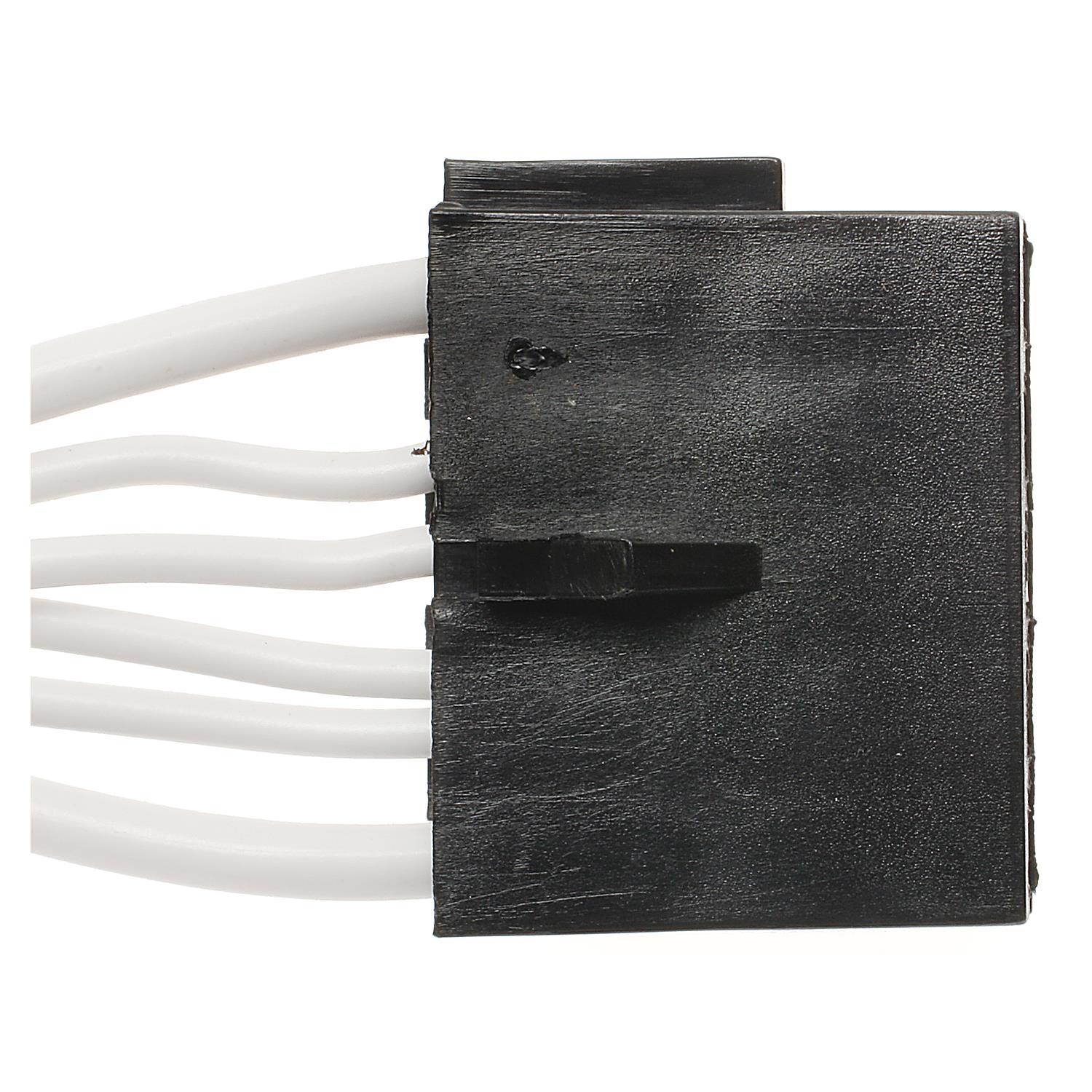 BWD PT213 A/C Clutch Control Relay Harness Connector product image 1 of 3