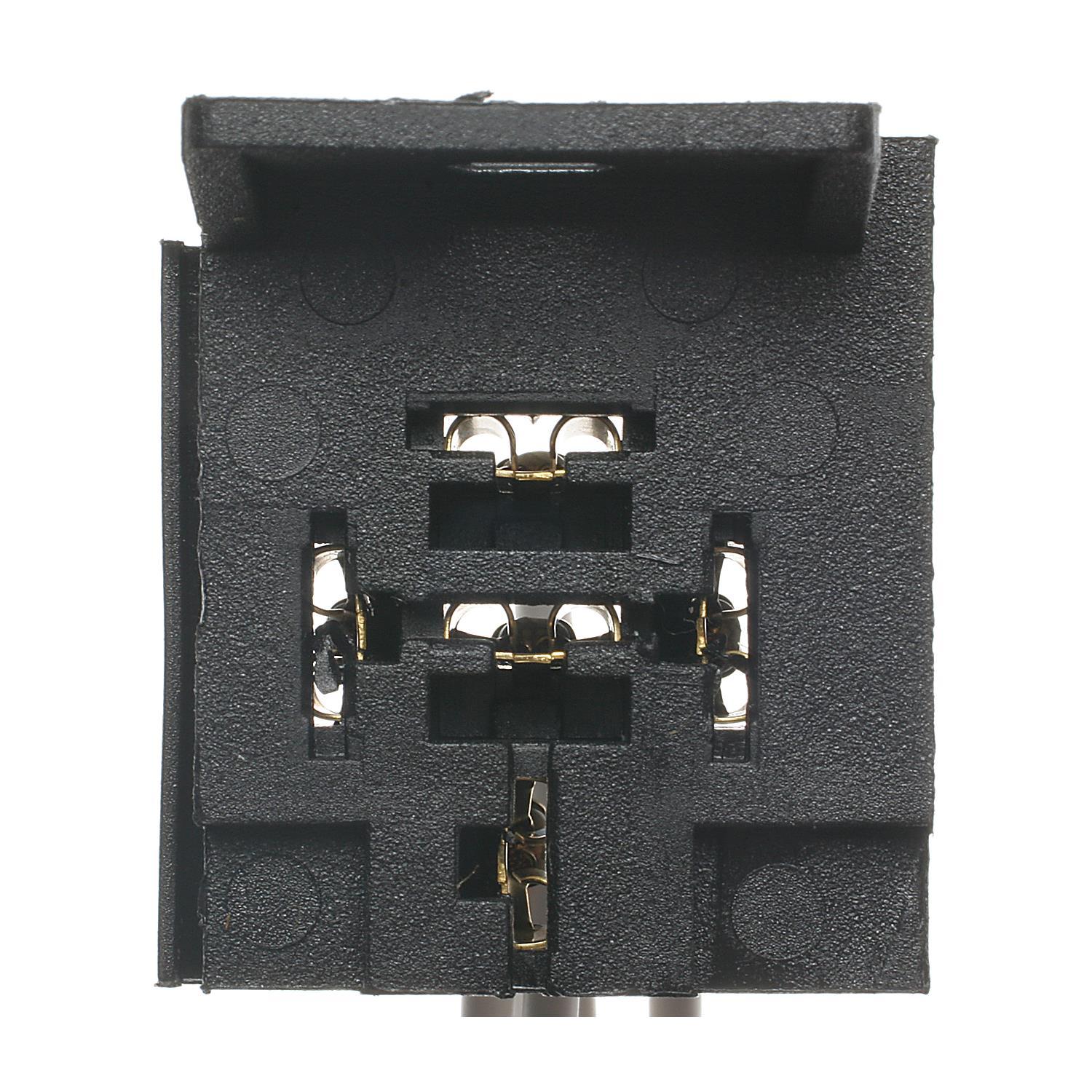BWD PT5580 - HVAC Relay Connector BWD PT5580 A/C Clutch Control Relay Harness Connector product image 3 of 4
