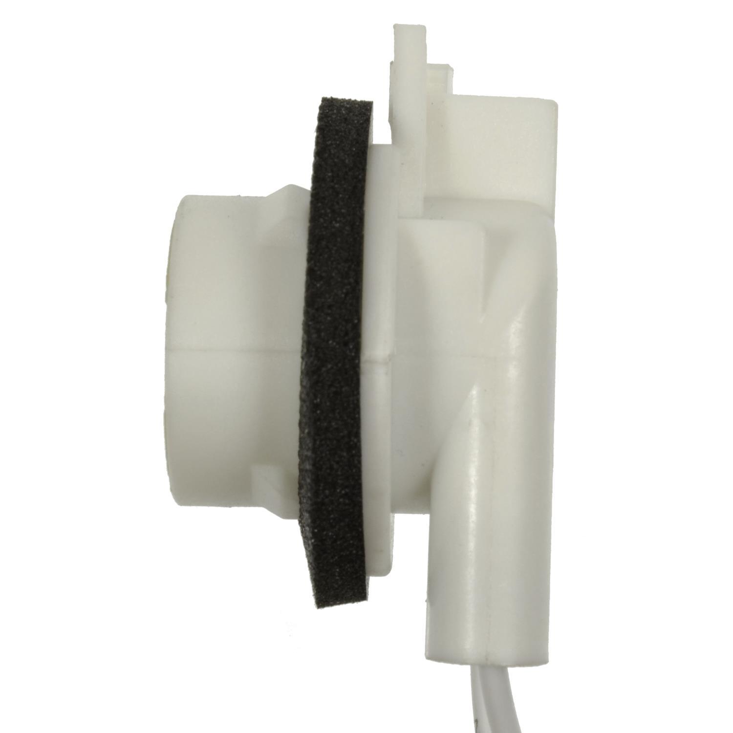 BWD PT5899 - Back Up Light Socket BWD PT5899 Back Up Light Socket product image 1 of 3