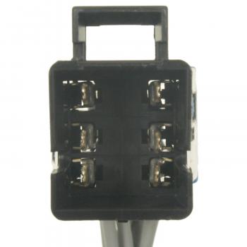 2005 Chevrolet Avalanche 1500 HVAC Blower Motor Connector