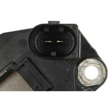 2011 BMW M3 Voltage Regulator BWD R2078 image 3 of 3