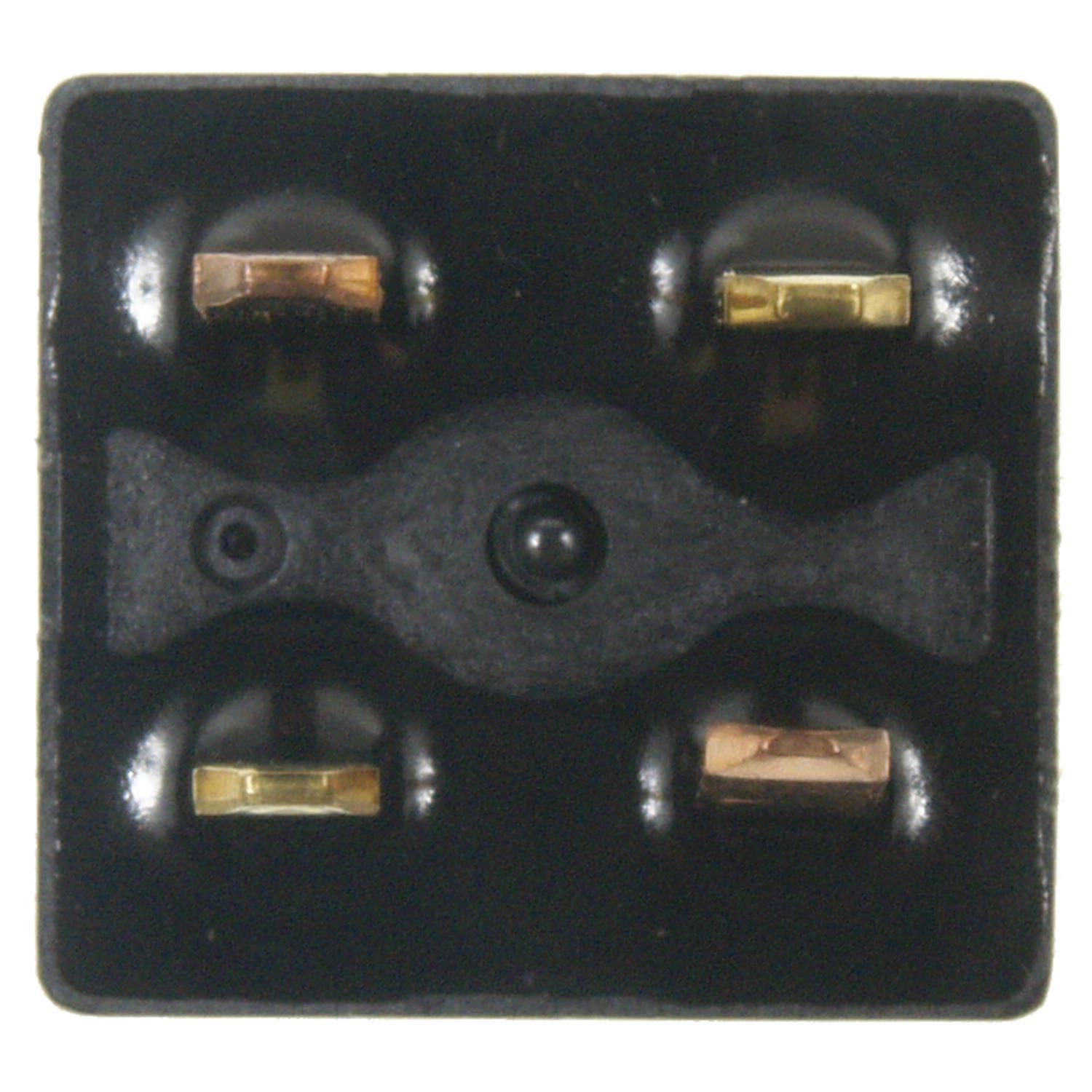BWD R6332 - Fuel Pump Relay BWD R6332 A/C Compressor Control Relay product image 1 of 4