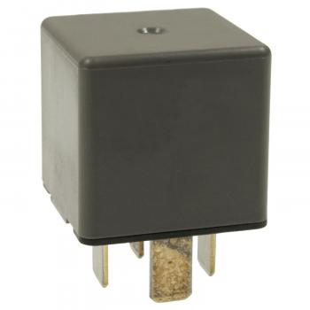 2004 Isuzu Axiom Fuel Pump Relay BWD R6808 image 1 of 3