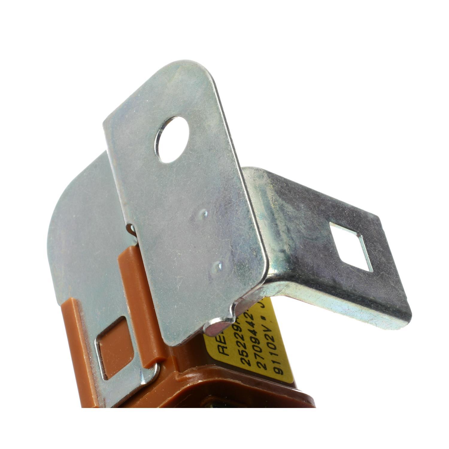 BWD R7097 - Fuel Injection Relay BWD R7097 Computer Control Relay product image 3 of 3