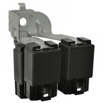 2004 Mitsubishi Diamante Fuel Injection Relay BWD R7201 image 2 of 3