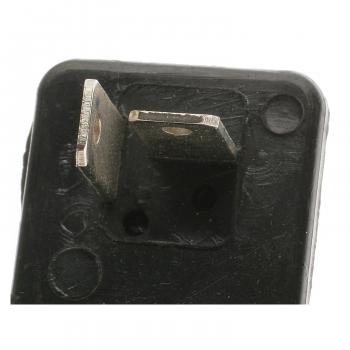 1983 Nissan Stanza Voltage Regulator BWD R822 image 4 of 4