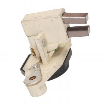 1983 Volvo 244 Voltage Regulator BWD R929 image 1 of 3