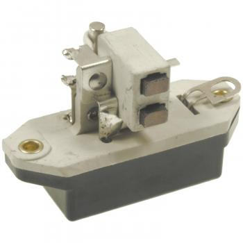 1988 Yugo GVS Voltage Regulator BWD R930 image 3 of 3