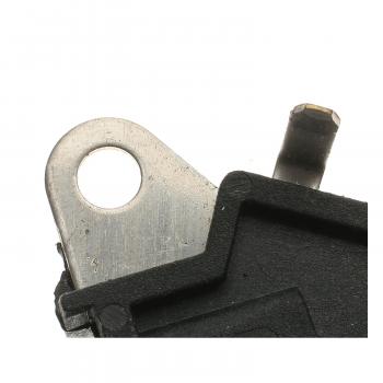 1995 Buick Skylark Voltage Regulator BWD R934 image 3 of 3