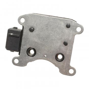 1994 Lincoln Town Car Voltage Regulator BWD R947 image 1 of 3