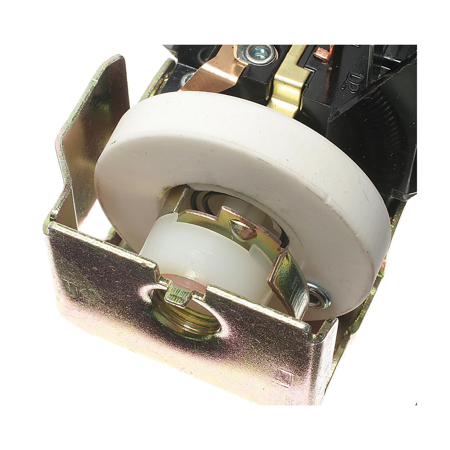 BWD S2055 - Headlight Switch BWD S2055 Headlight Switch product image 1 of 9