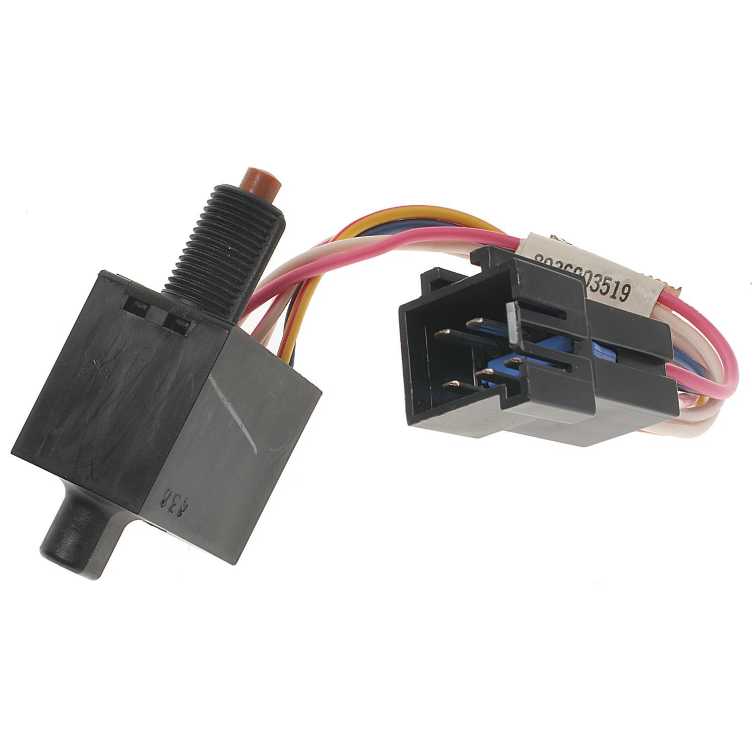 BWD S37032 - Brake Light Switch BWD S37032 Brake Light Switch product image 2 of 3