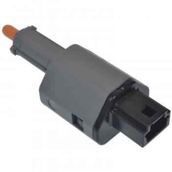 2020 Volvo XC40 Brake Light Switch BWD S42133 image 2 of 3