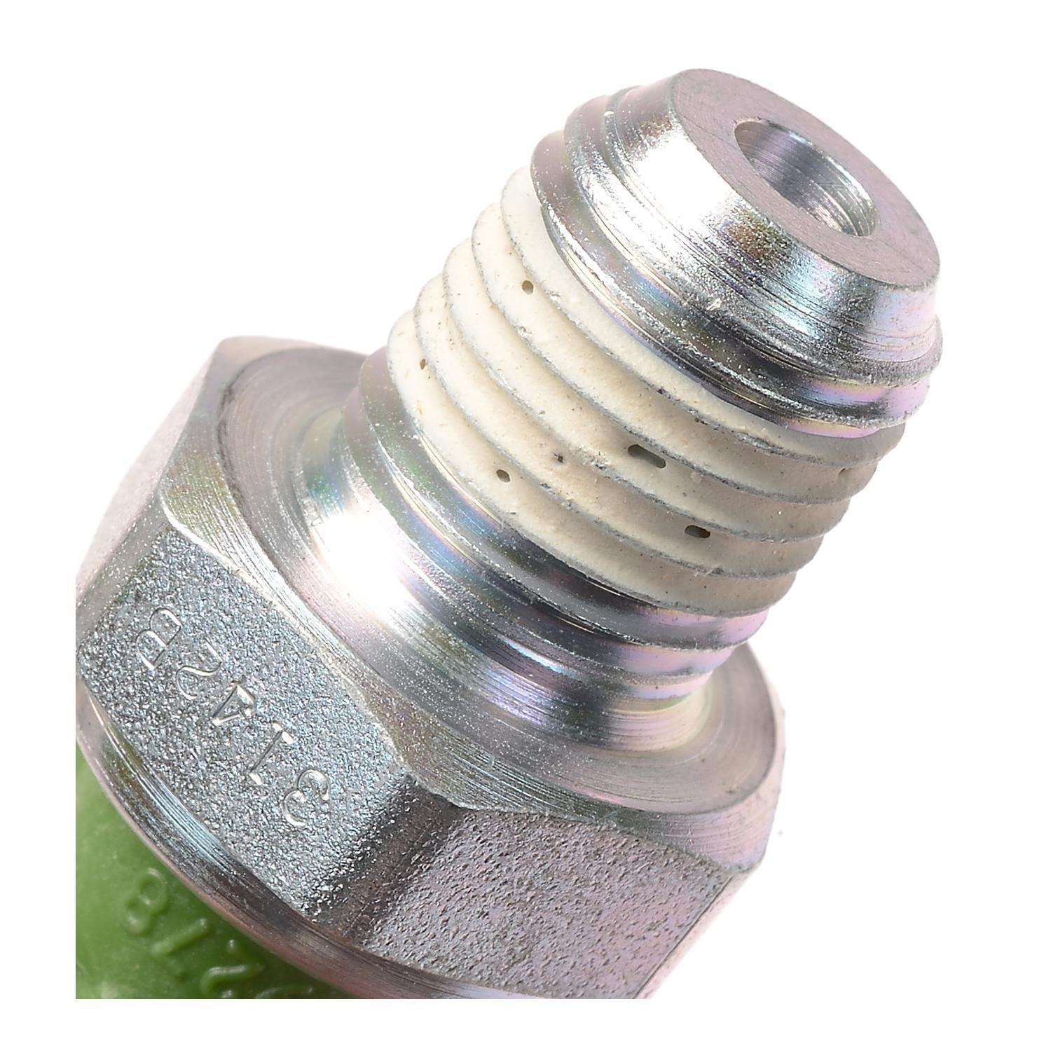 BWD S4239 Engine Oil Pressure Switch product image 1 of 3