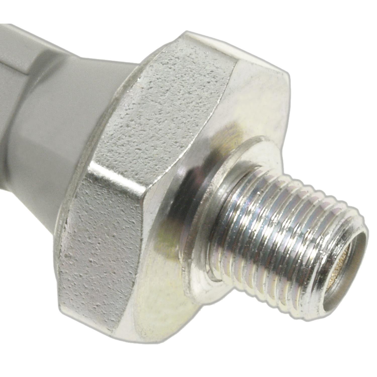BWD S4504 - Engine Oil Pressure Switch BWD S4504 Engine Oil Pressure Switch product image 1 of 3