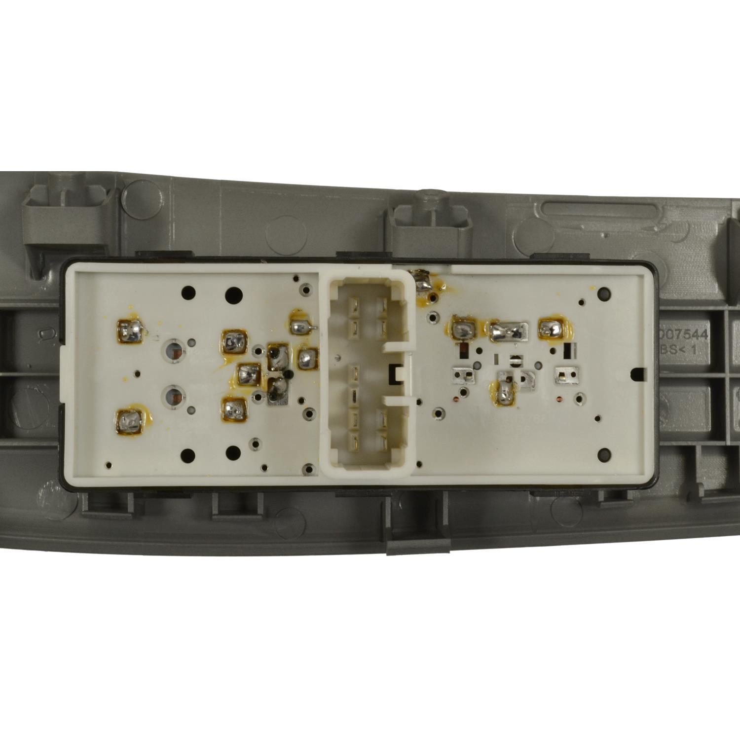 BWD WST1868 - Door Window Switch BWD WST1868 Door Lock Switch product image 1 of 3