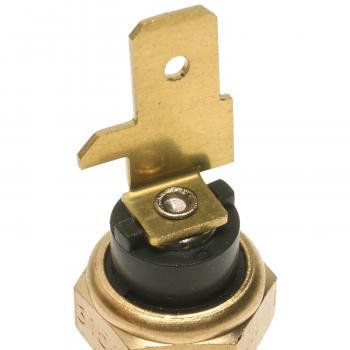 1999 Volkswagen Jetta Engine Oil Temperature Switch BWD WT697 image 3 of 3