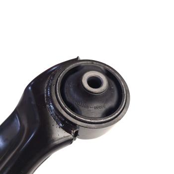 2003 Hyundai Santa Fe Suspension Control Arm and Ball Joint Assembly Front Right Lower CTR CQ0124R image 1 of 1