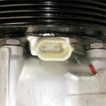 1998 Oldsmobile LSS A/C Compressor Delphi CS0062 image 3 of 4