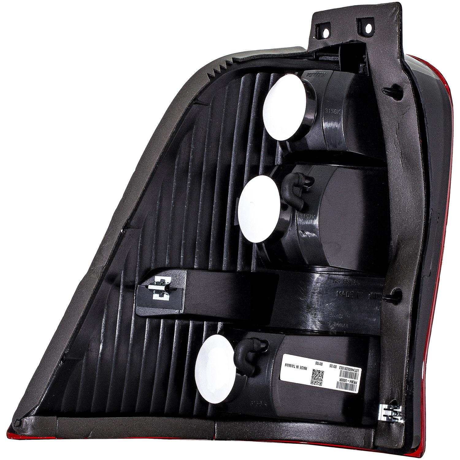 Dorman 1610261 - Tail Light Assembly Dorman 1610261 Tail Light Assembly product image 2 of 4