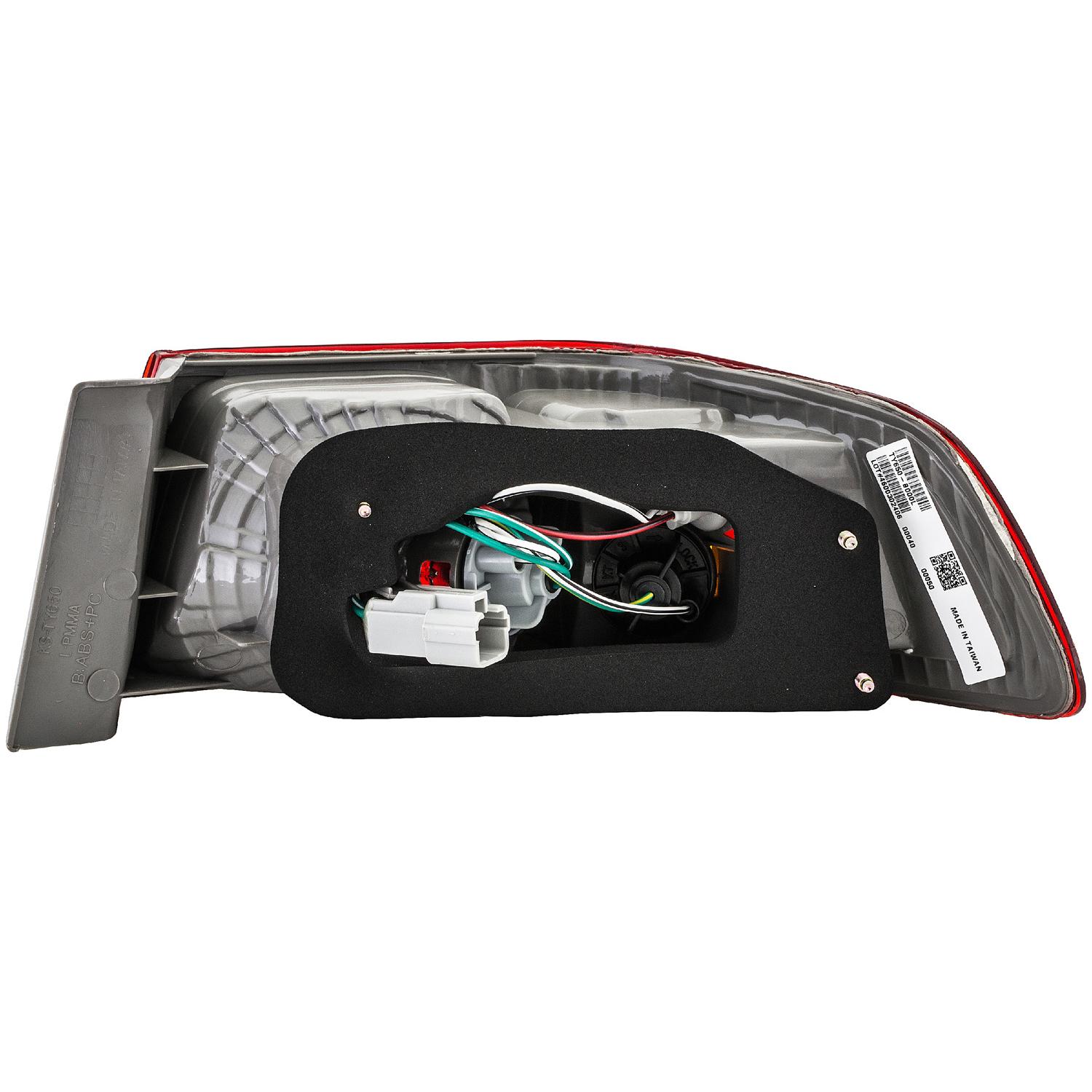 Dorman 1611122 - Tail Light Assembly Dorman 1611122 Tail Light Assembly product image 2 of 4