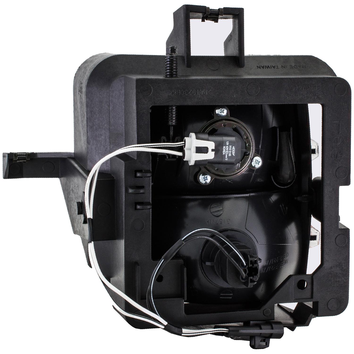 Dorman 1631407 - Turn Signal / Parking Light / Fog Light Assembly Dorman 1631407 Turn Signal / Parking Light / Fog Light Assembly product image 2 of 4