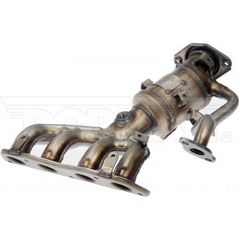 2017 Toyota Prius Exhaust Manifold with Integrated Catalytic Converter