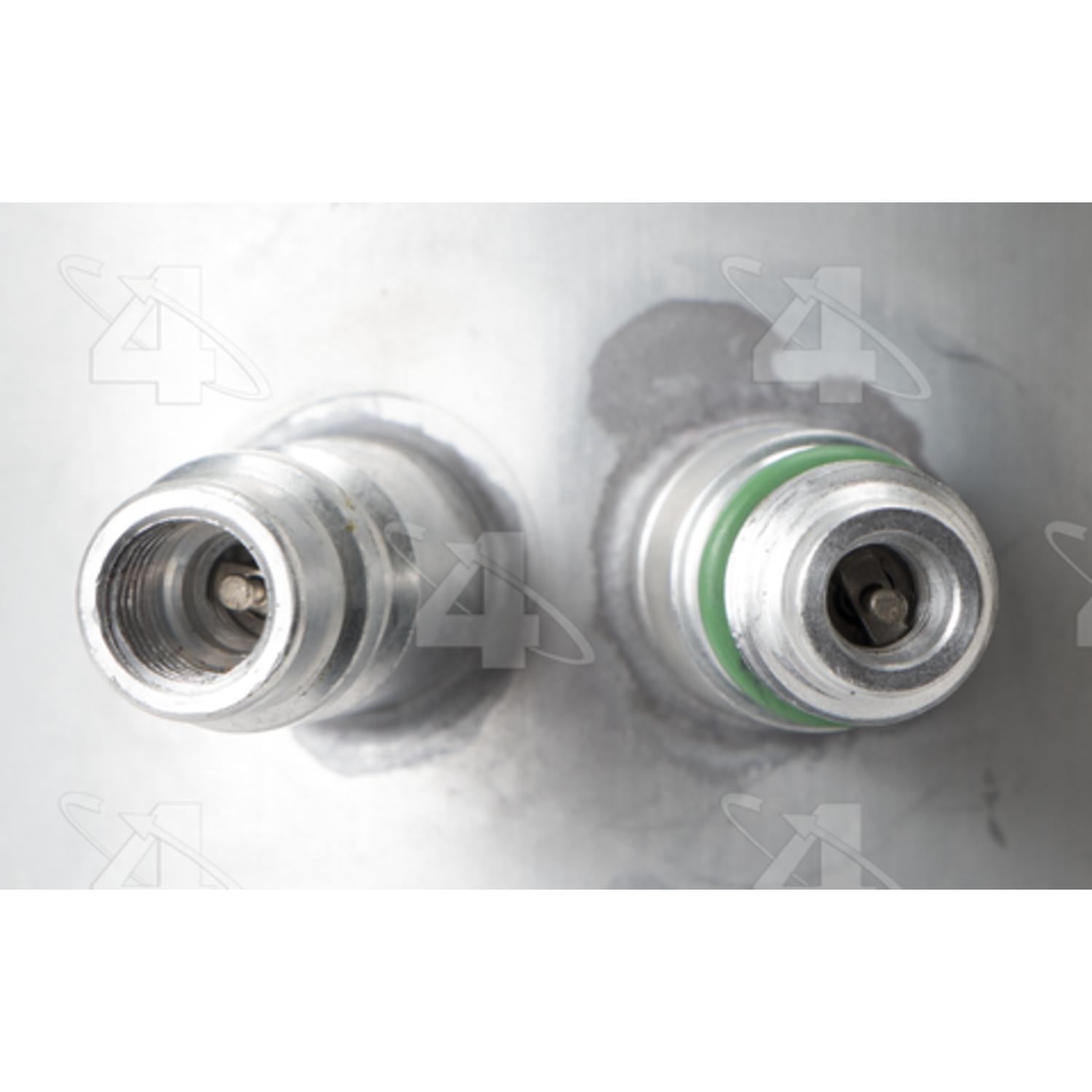 Four Seasons 33064 - A/C Accumulator Four Seasons 33064 A/C Accumulator product image 7 of 10