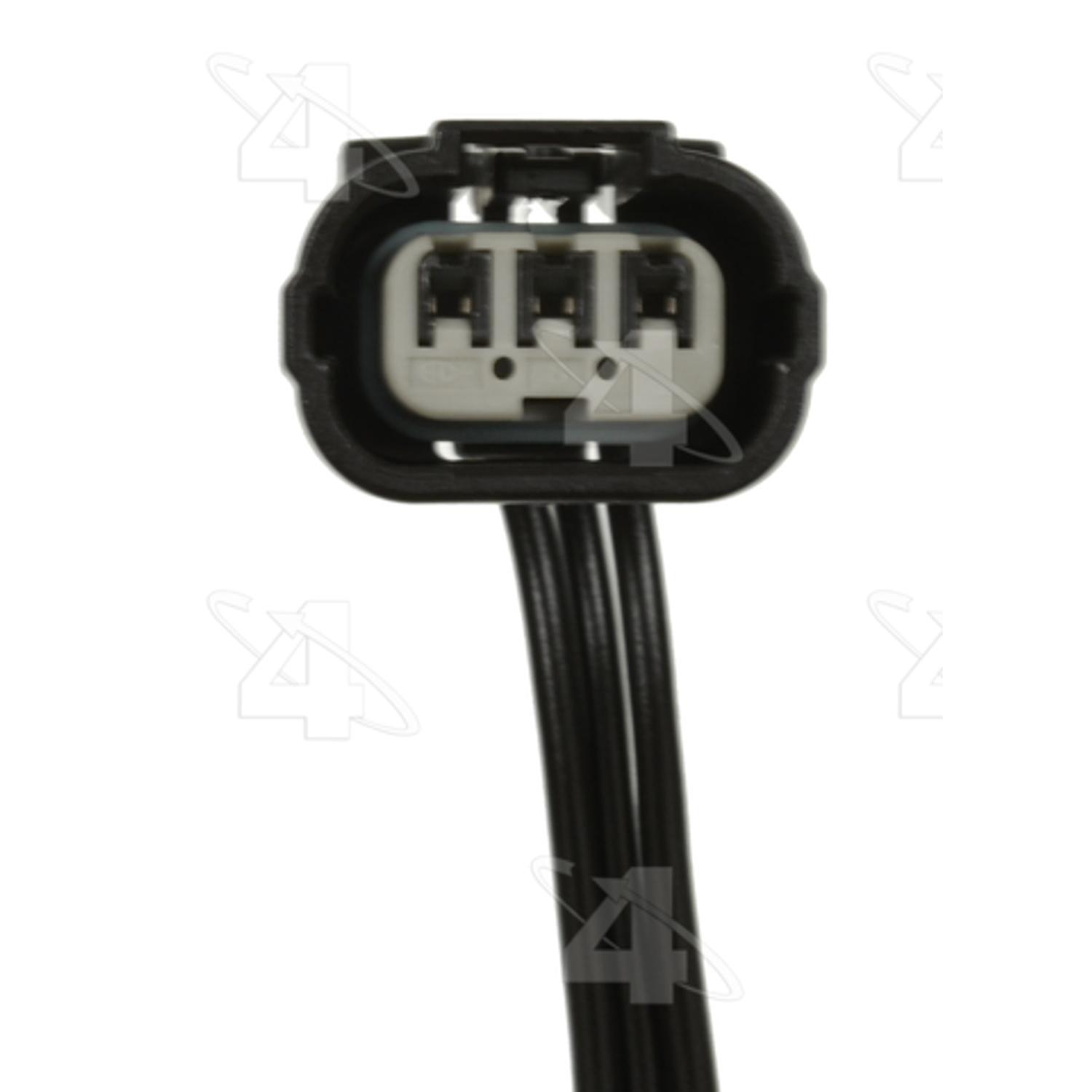 Four Seasons 37275 - HVAC Harness Connector Four Seasons 37275 A/C Pressure Transducer Connector product image 2 of 3
