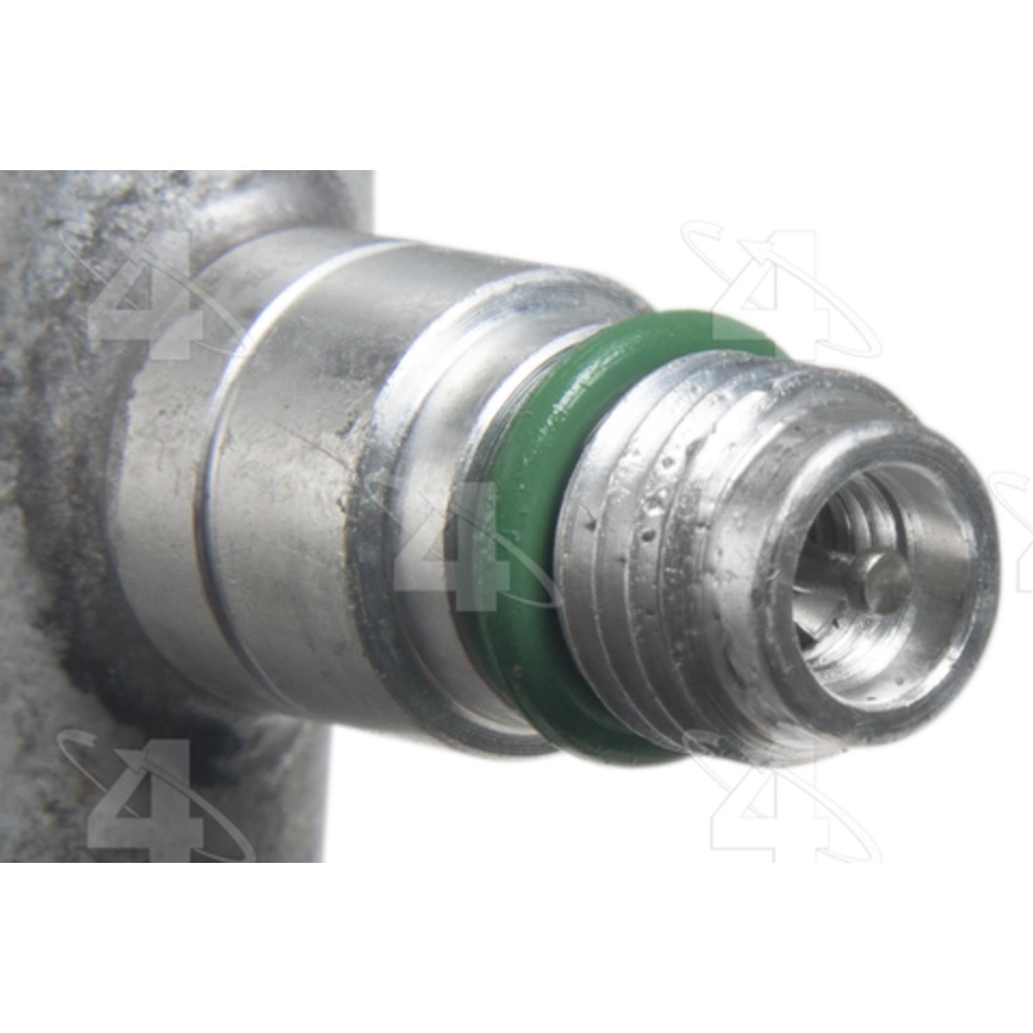 Four Seasons 56025 - A/C Refrigerant Discharge / Suction Hose Assembly Four Seasons 56025 A/C Manifold Hose Assembly product image 4 of 5