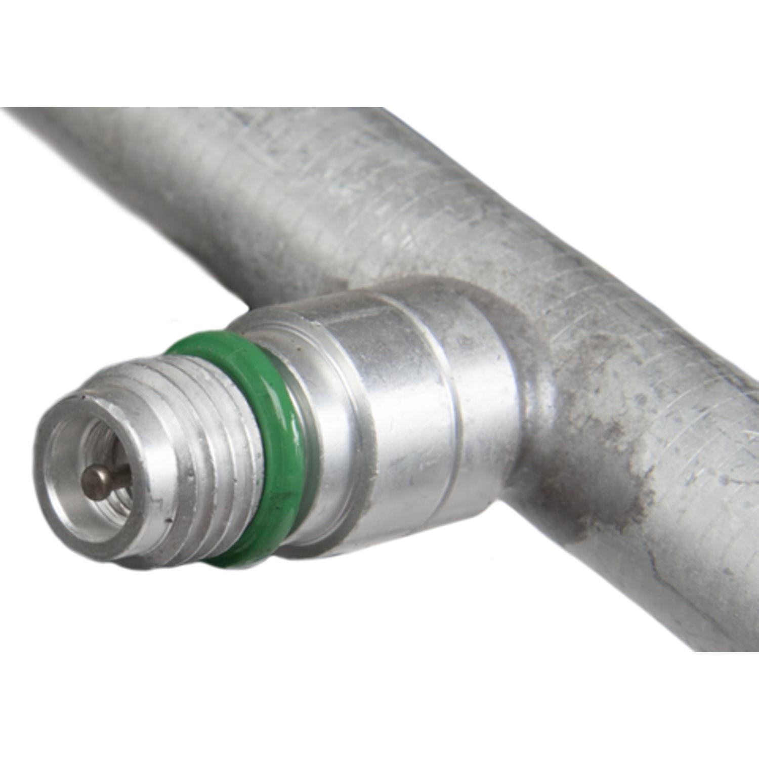 Four Seasons 56689 - A/C Refrigerant Discharge / Suction Hose Assembly Four Seasons 56689 A/C Manifold Hose Assembly product image 4 of 6