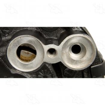 1993 Chrysler Daytona A/C Compressor Four Seasons 57233 image 4 of 4