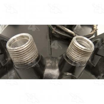 1993 Volvo 240 A/C Compressor Four Seasons 57465 image 4 of 4