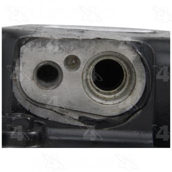 1989 Subaru GL-10 A/C Compressor Four Seasons 57496 image 4 of 4