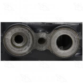 2004 Chevrolet S10 A/C Compressor Four Seasons 57947 image 3 of 4