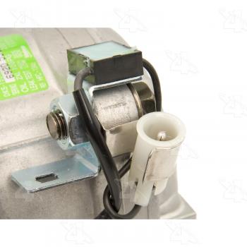 2000 Volvo V70 A/C Compressor Four Seasons 58520 image 4 of 4