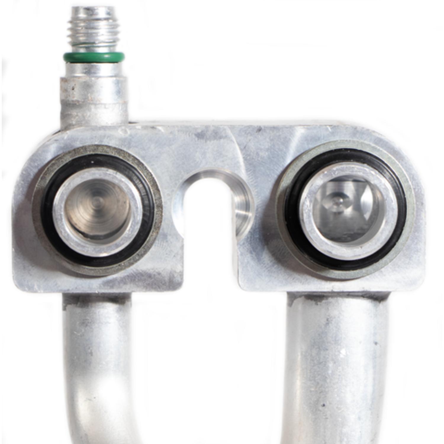 Four Seasons 65385 - A/C Refrigerant Discharge / Suction Hose Assembly Four Seasons 65385 A/C Manifold Hose Assembly product image 4 of 6