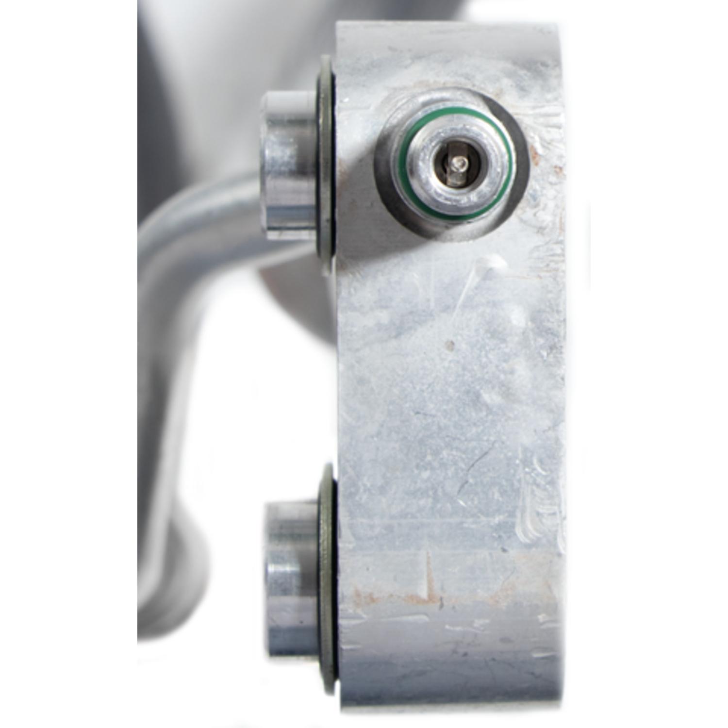 Four Seasons 65385 - A/C Refrigerant Discharge / Suction Hose Assembly Four Seasons 65385 A/C Manifold Hose Assembly product image 5 of 6