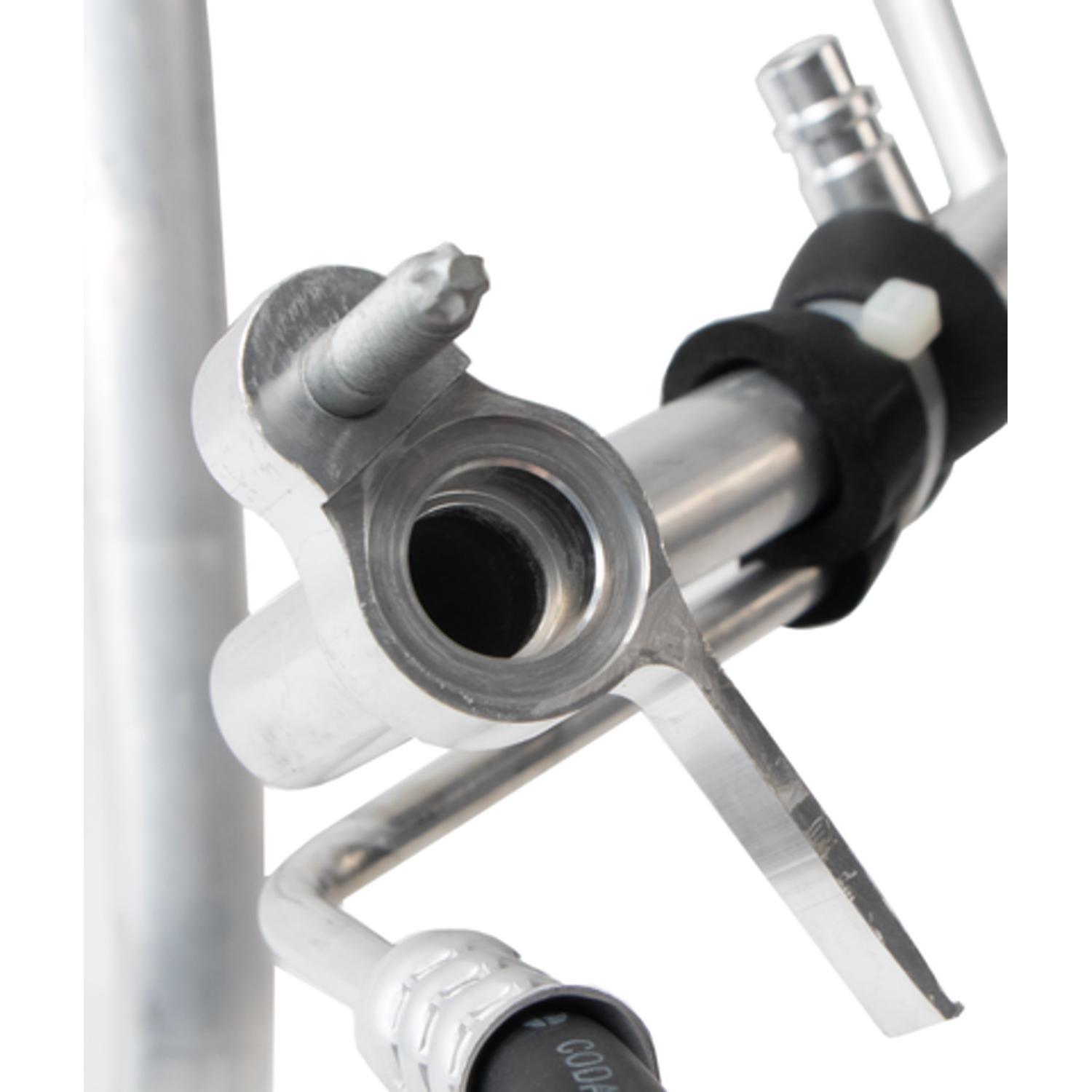 Four Seasons 65876 A/C Refrigerant Suction Hose product image 4 of 7