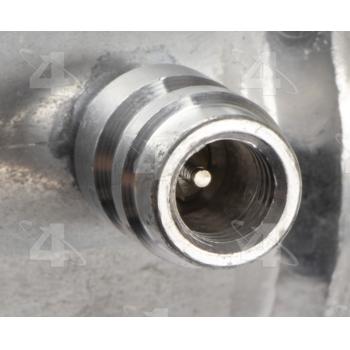 1996 Mazda B3000 A/C Refrigerant Discharge / Suction Hose Assembly Four Seasons 66870 image 3 of 4