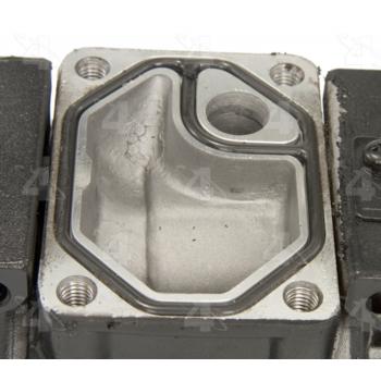 1999 Mitsubishi Montero A/C Compressor Four Seasons 67306 image 4 of 4