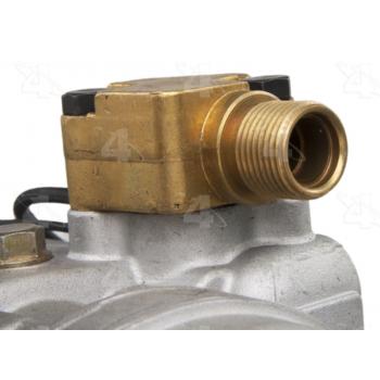 2002 International 4700LP A/C Compressor Four Seasons 68704 image 3 of 4