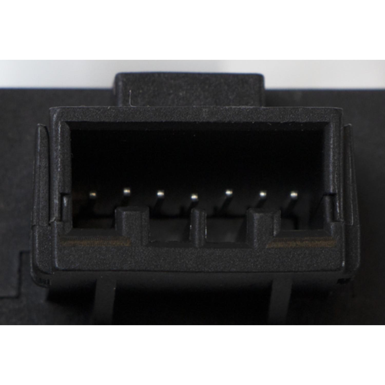 Four Seasons 73523 - HVAC Heater Blend Door Actuator Four Seasons 73523 HVAC Heater Blend Door Actuator product image 4 of 6